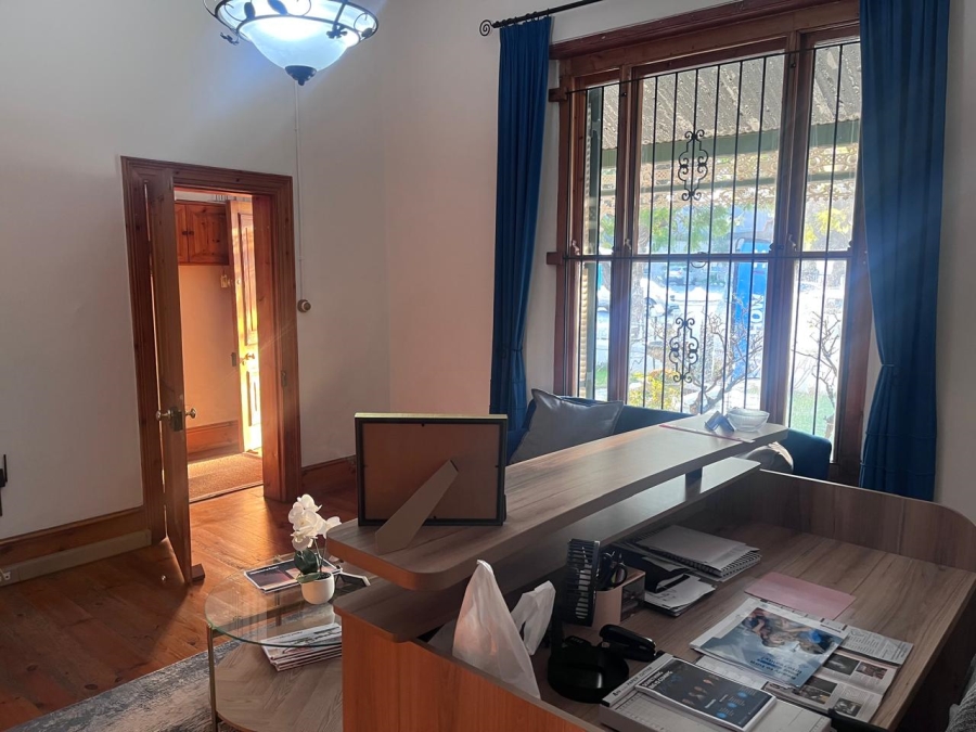 To Let Commercial Property for Rent in Worcester Western Cape